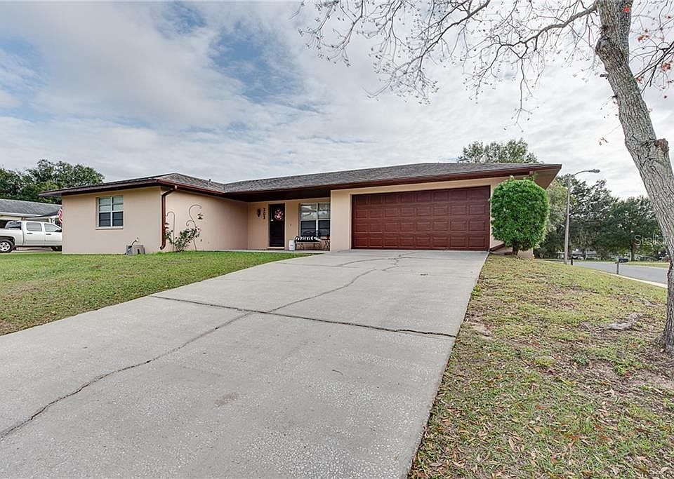 1st image of 303 Coronado Ct