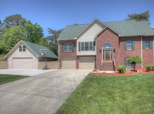252 Golden Pond Dr, London, KY 40741