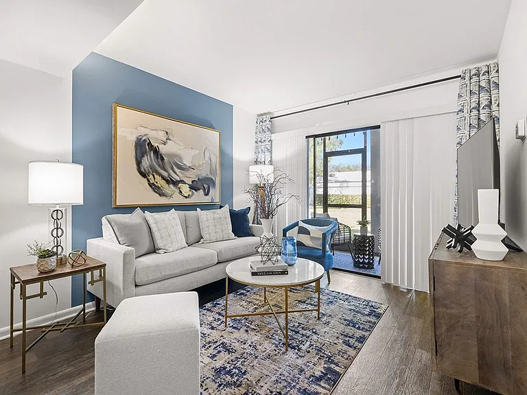 The Pointe at Clearwater — Photo 8