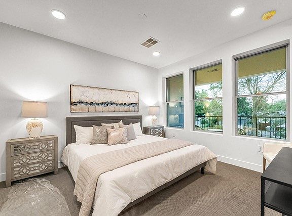 5th image of 2899 W 52nd Ave #402