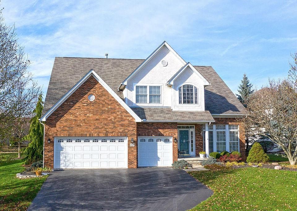 1st image of 2220 Park Cir
