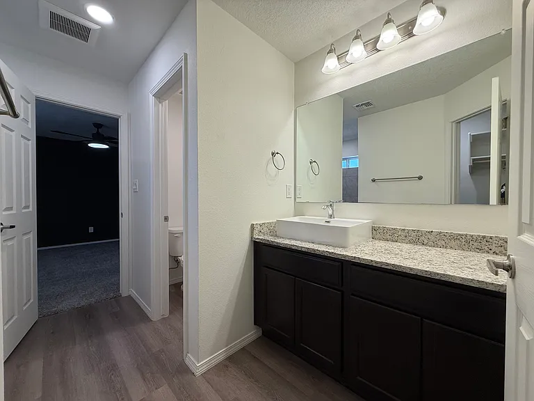 267 San Clemente Ave NW — Photo 18