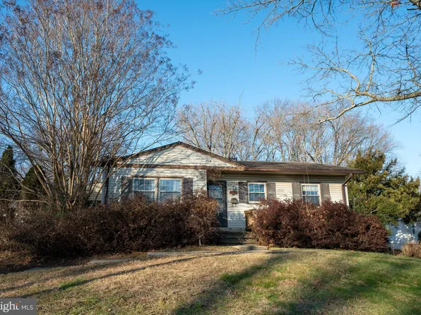 2716 Bowling Green Dr, Vienna, VA 22180
