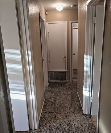 5th image of 6722 Country Field Dr