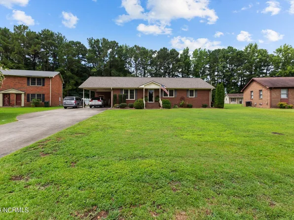 3210 Crestwood Drive, Kinston, NC 28504