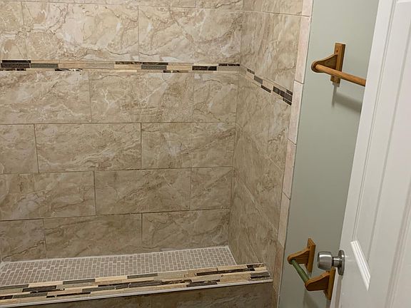 2nd image of 456 14th Ave #1