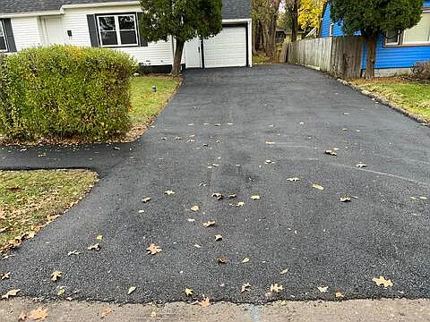 641 Salisbury Park Dr — Photo 17