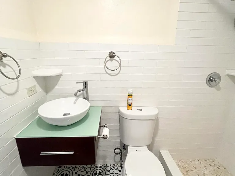 65 Bordeaux Ave — Photo 6