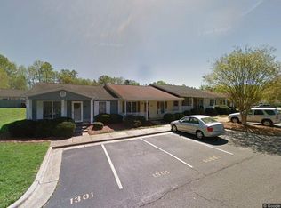 1335 Bailey Cir, High Point, NC 27262