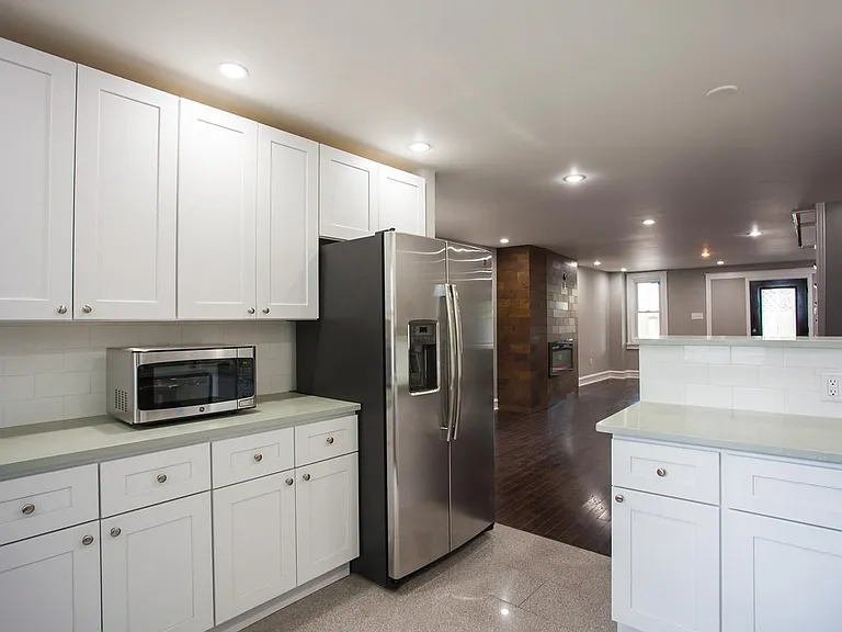 5837 Woodcrest Ave — Photo 5