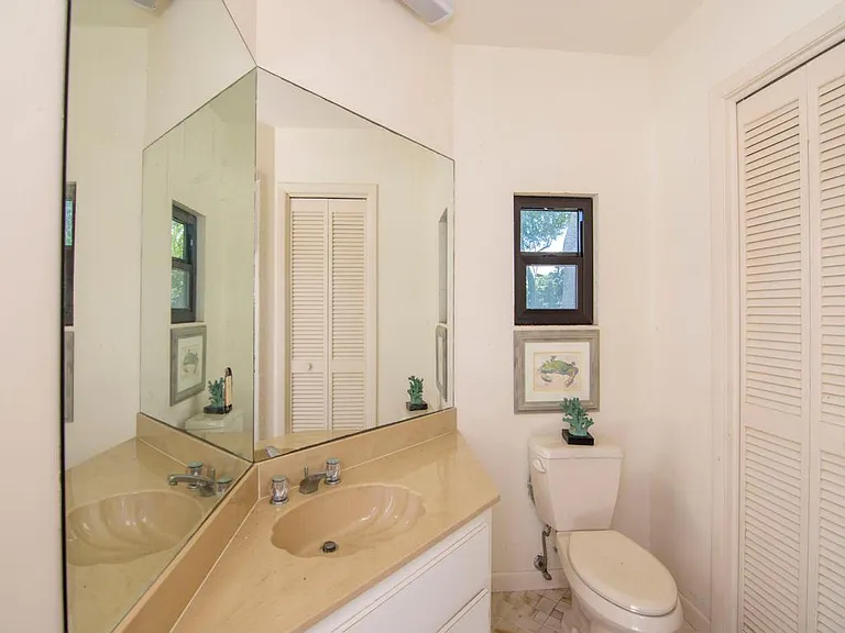 245 Springline Dr — Photo 23