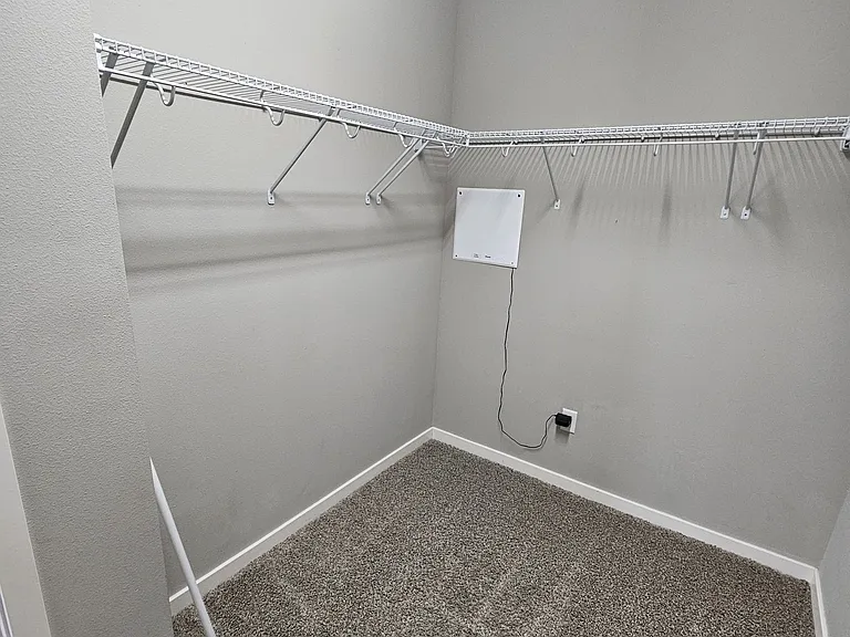 1614 Ingersoll Ave — Photo 14