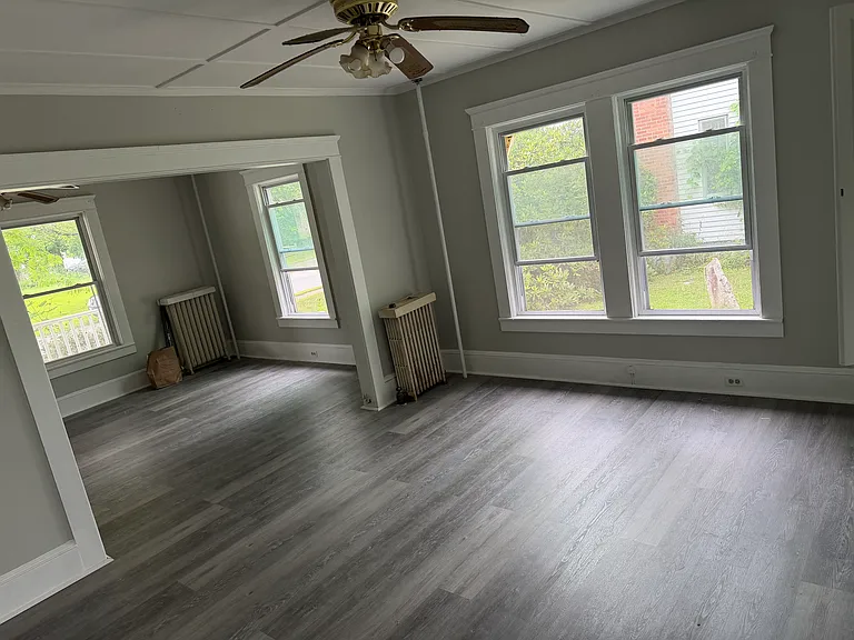 82 Carson Ave — Photo 11