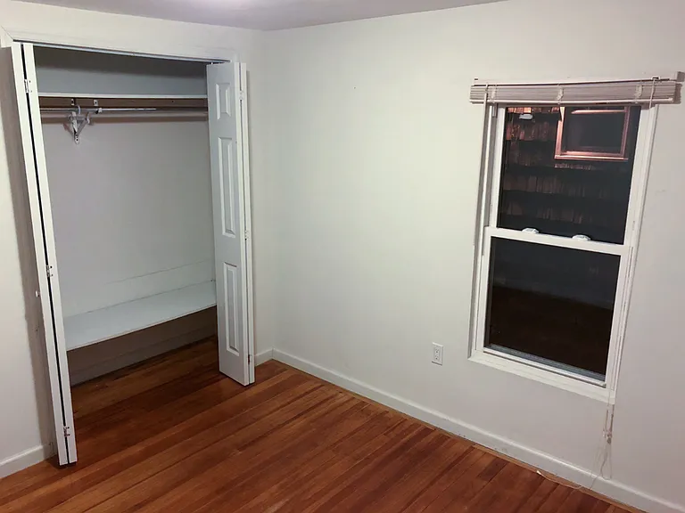 122 Combs Ave #2 — Photo 6