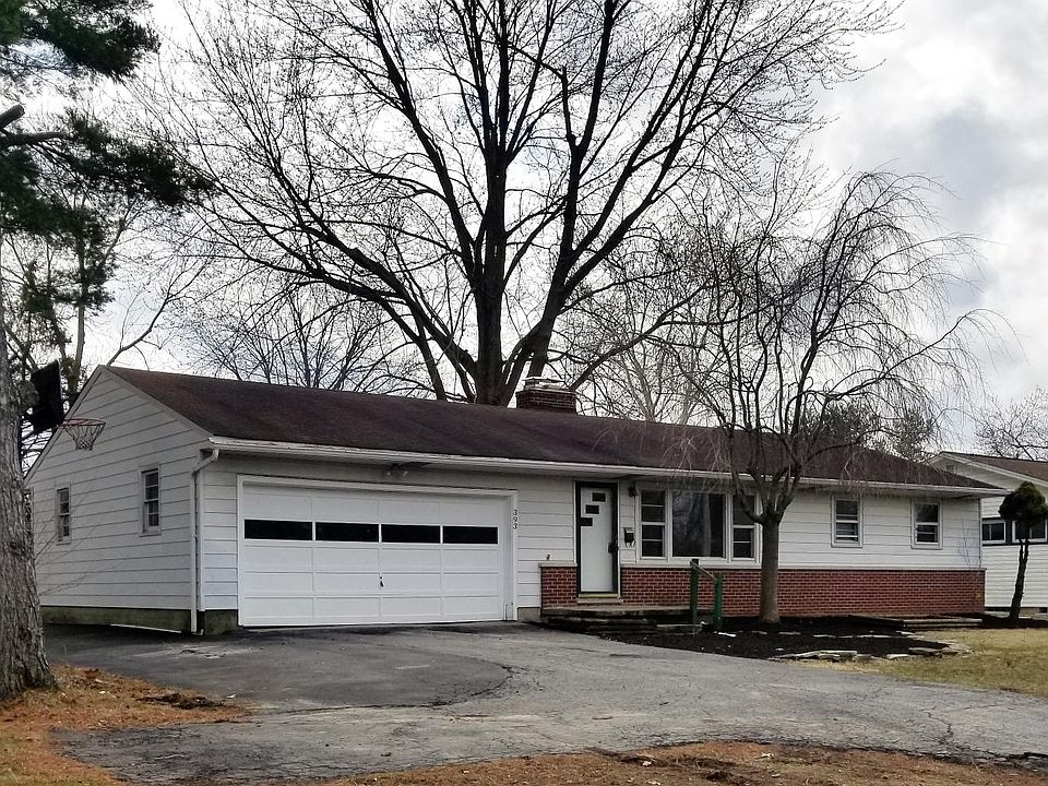 1st image of 393 E Walnut St