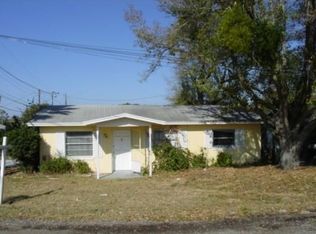 135 Akron Ave, Winter Haven, FL 33881