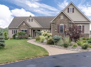 3 Hammerstone Ln, Altamont, NY 12009