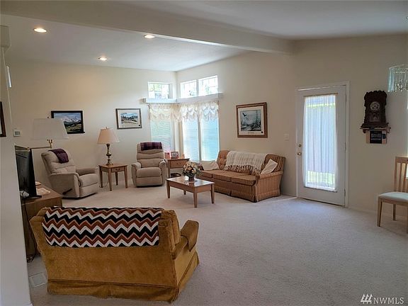 3rd image of 8815 61st Avenue Ct E