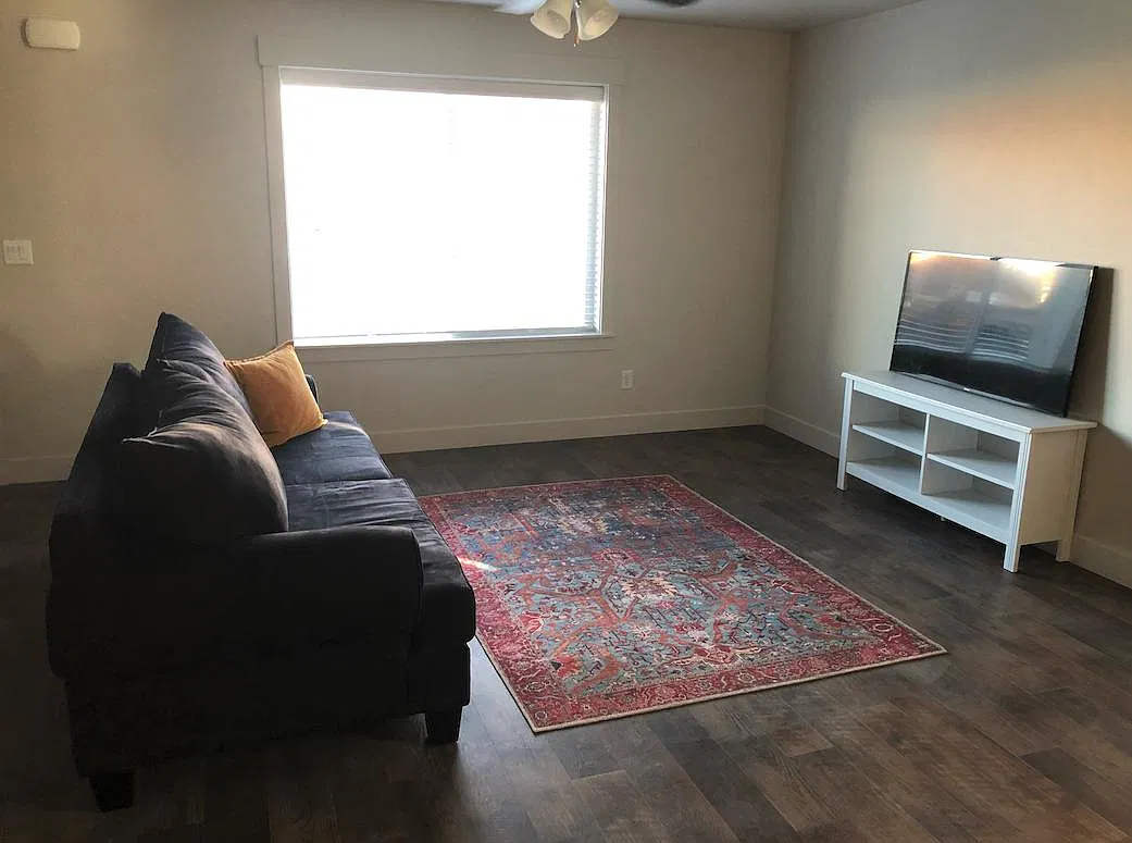 2 bed, 1200 sqft, $1,725 — Photo 4