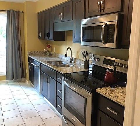 3rd image of 113 Gristmill Ln #113