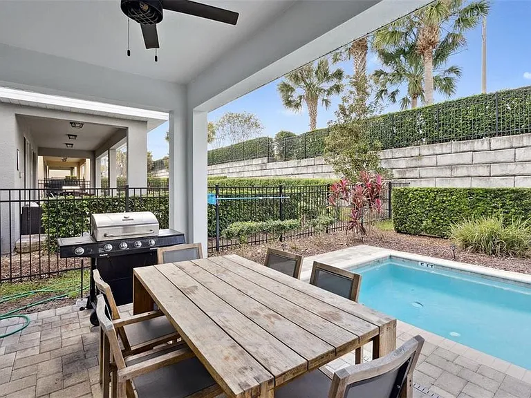 310 Pendant Ct — Photo 22