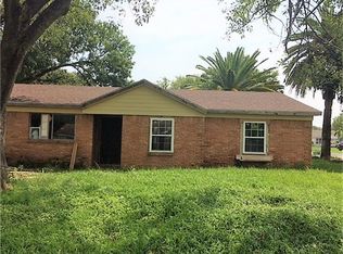 404 26th St N, Texas City, TX 77590