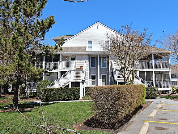 4th image of 53036 Lakeshore Dr