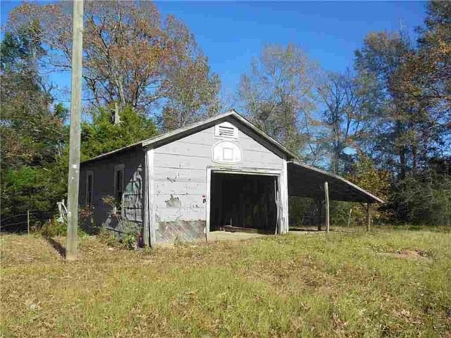 2nd image of 2215 Highway 71