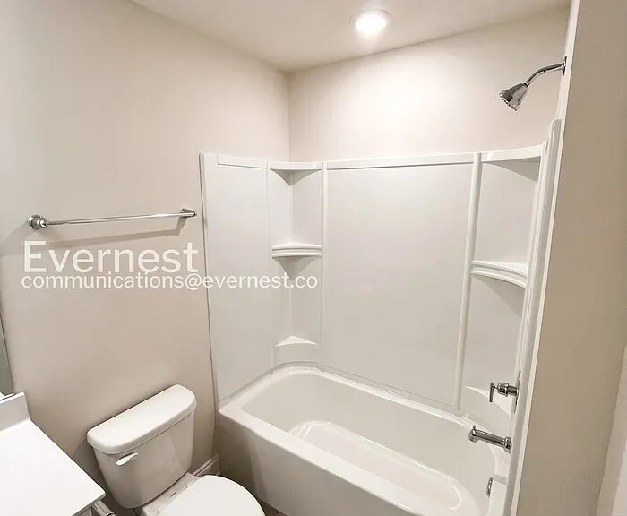 4522 Skywood Ln — Photo 13