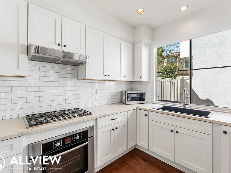 2854 Vicenzo Dr — Photo 13