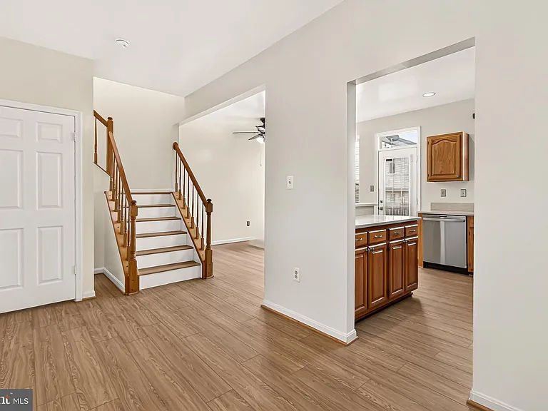14637 Stream Pond Dr — Photo 12