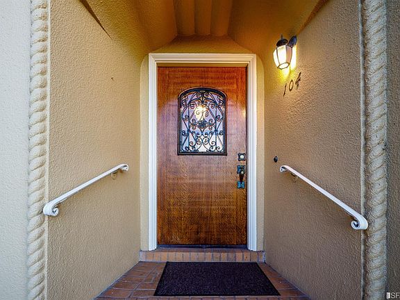 2nd image of 104 Lunado Way