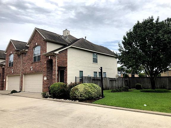 3rd image of 6222 Skyline Dr Unit 2