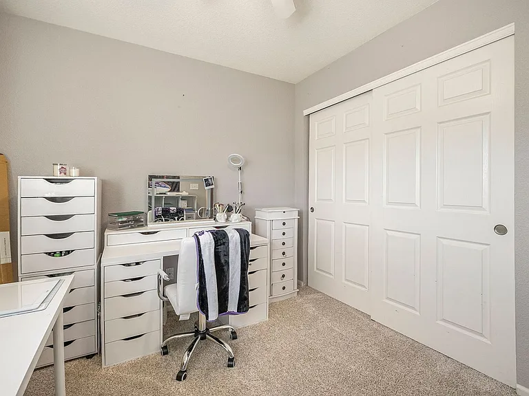 348 Smith Cir — Photo 15