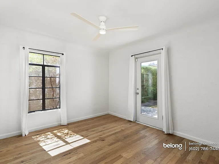 1136 E Almeria Rd — Photo 11