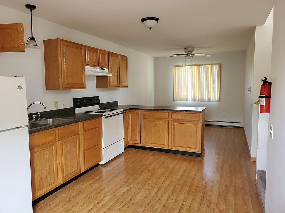 2nd image of 1015 Fuller Ave