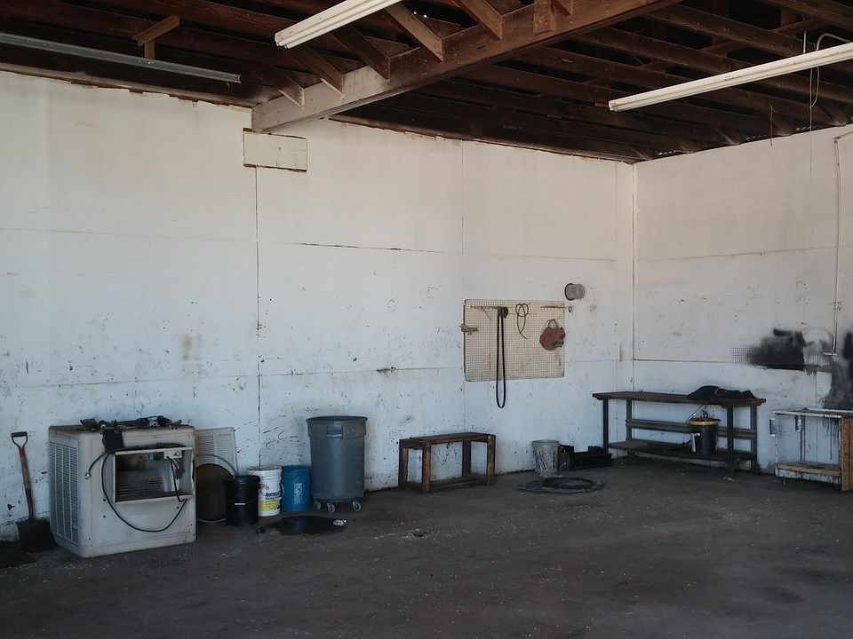 2nd image of 1701 E Scott Ave