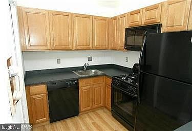 2nd image of 4515 Willard Ave APT 1218