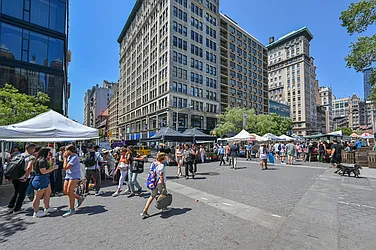 Sold by Poljan Properties Inc.