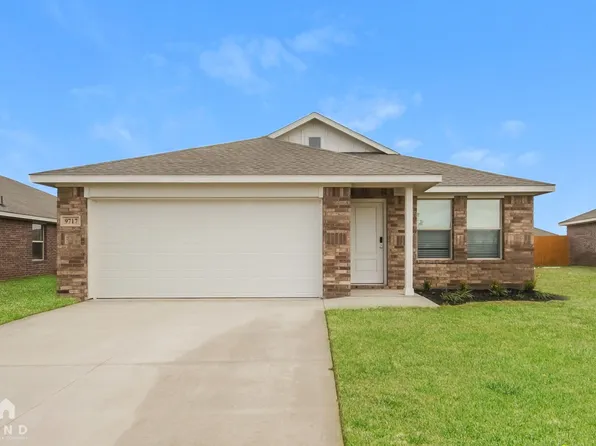 9717 NW 124th St, Yukon, OK 73099