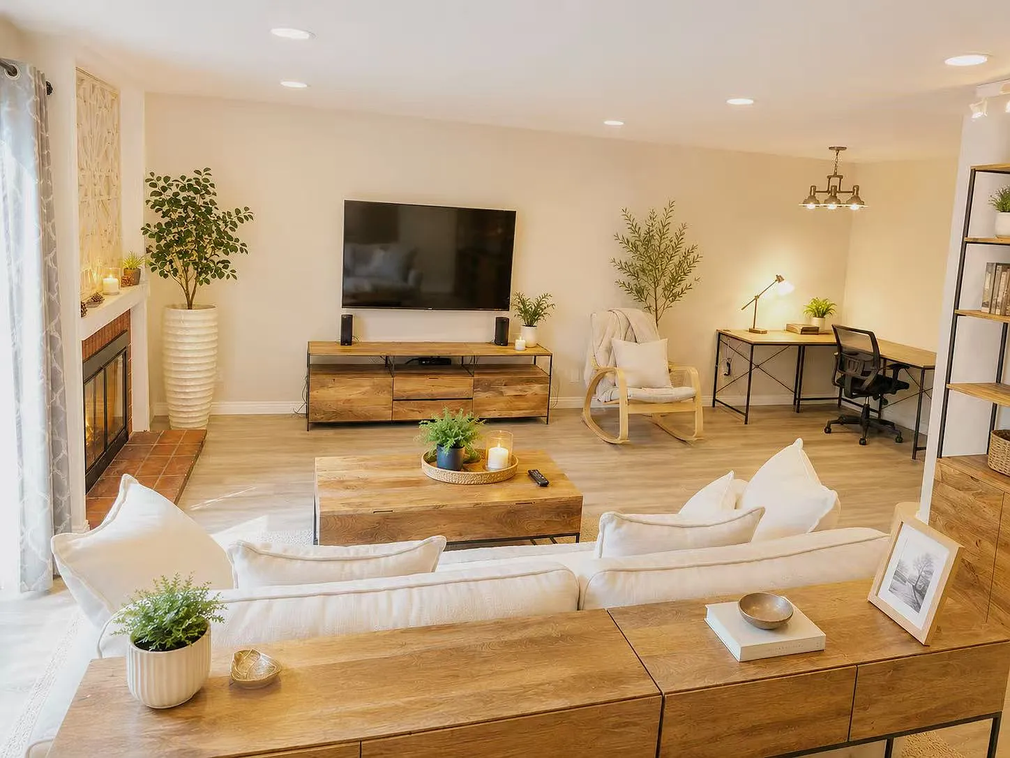 4 bed, 2.5 bath, 2016 sqft, $4,300 — Photo 4