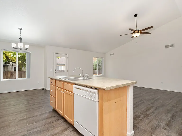 1803 Fossil Creek Pkwy — Photo 10