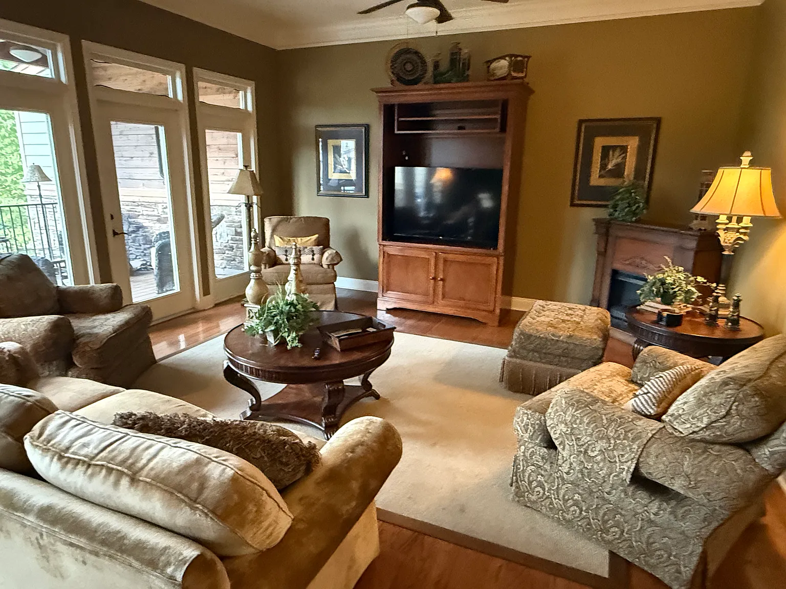 319 Blue Water Way — Photo 3