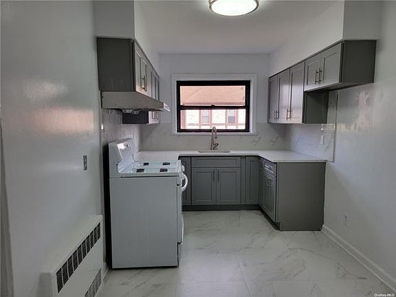 4th image of 116-03 Newburg St Floor 2