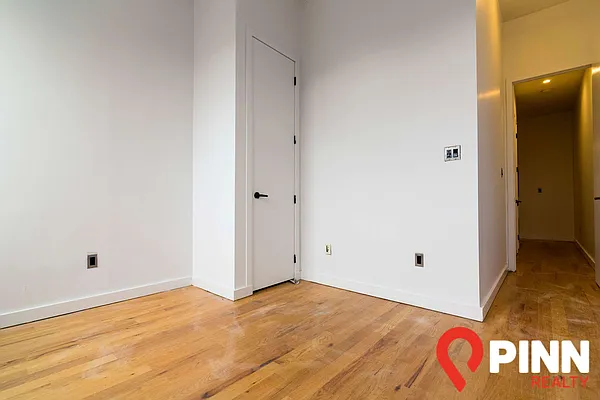 Rented by Pinn Realty | media 7