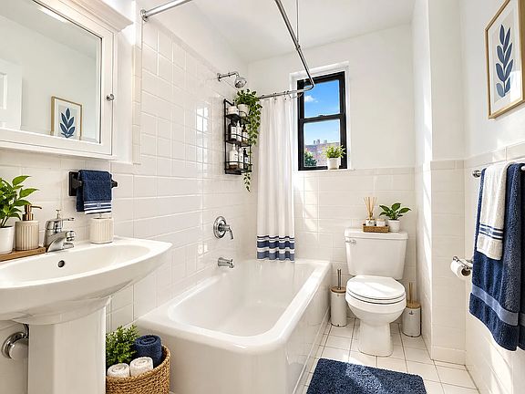 4th image of 2301 Creston Ave APT 4D