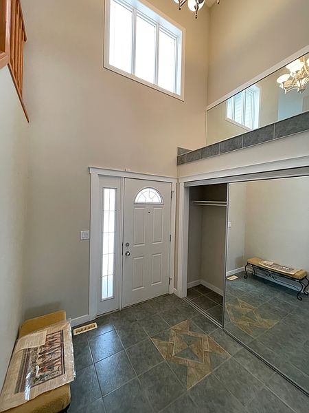 Edmonton House for rent - 3 Bedrooms — photo 2