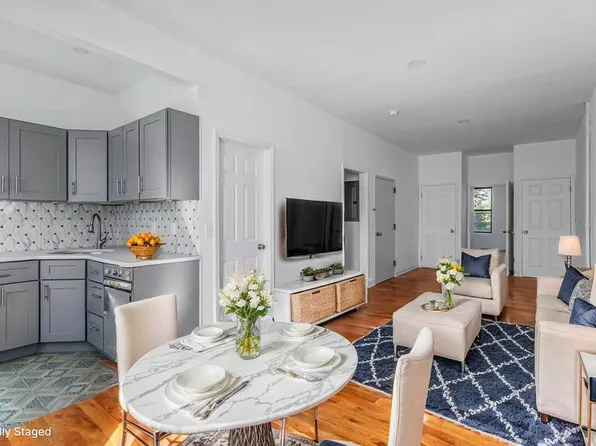 37 Jewel Street image 13 of 32