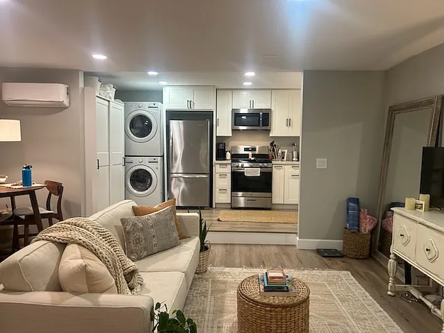 1 bed, 500 sqft, $2,425 — Photo 2