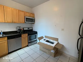 Rented by Sterea Agency